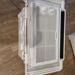 Window AC Unit