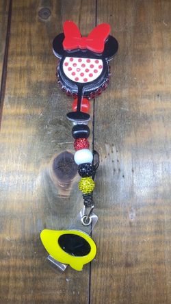 Minnie Mouse Retractable Badge Reel