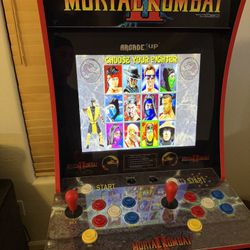 Mortal Kombat Arcade Cabinet 