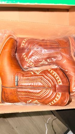 Silver Dollar Western Cowboy Boots
