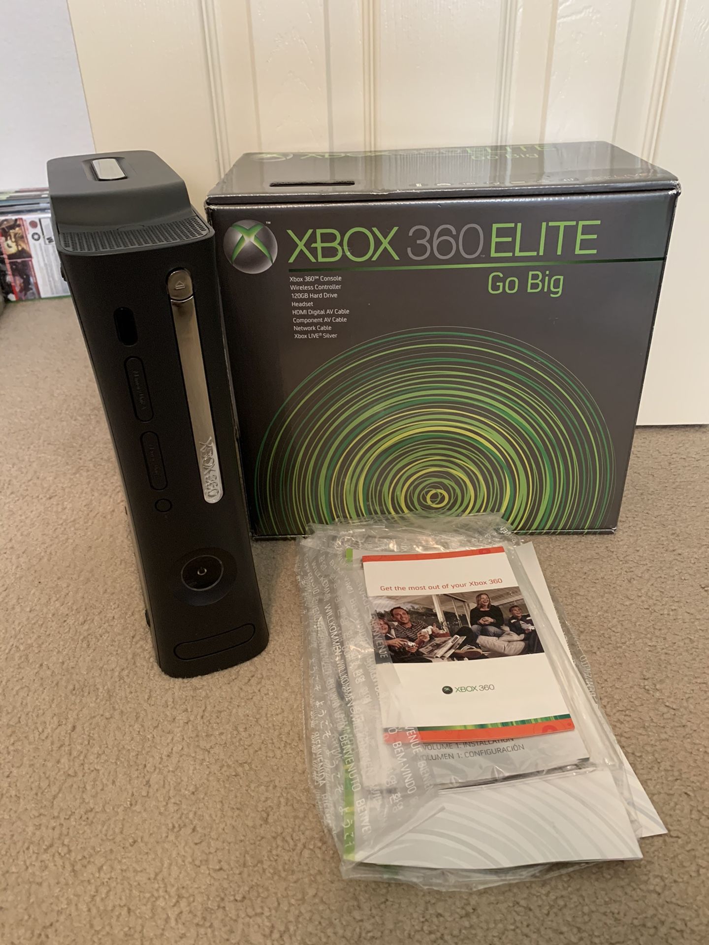 Xbox 360 Elite 120 GB console