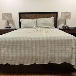 Queen Size Bed With Bed Side Tables