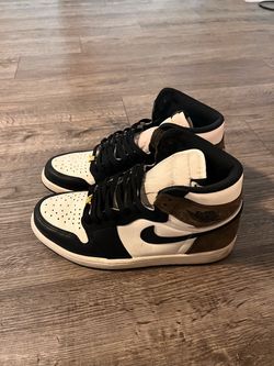 Air Jordan 1 Retro High Top Sneakers