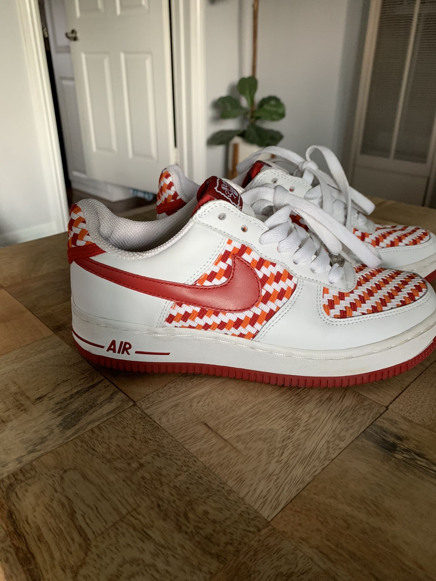 NIKE AIR FORCE LOW PREMIUM ISLAND PACK WOVEN FRUITY PEBBLES 4Y $150