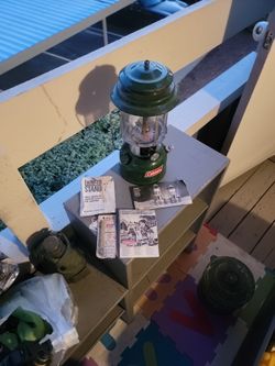 Coleman Vintage 220j Lantern