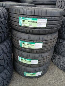 Tengo un set de llantas nuevas 225 40 18 de la marca goodride