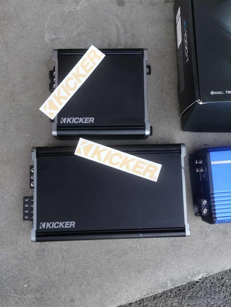 amp Kicker Cxa 800.1.     Cxa 360/4 channel