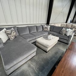 Giant Gray Sectional w/ chaise 