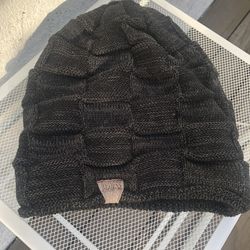 Unisex Slouchy Thick Skull Beanie Hat (Silver Lake)
