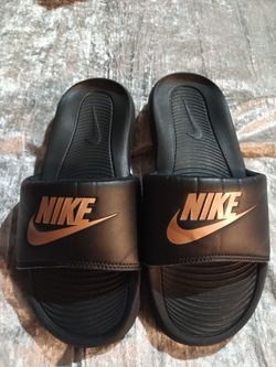 Nike slides