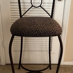 2 Bar Stools