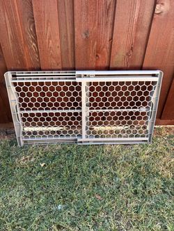 Child gate good shape porch pickup