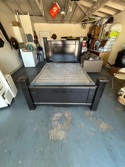 Queen bed