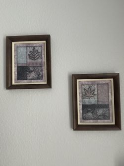 Wall Art – Set of 2 – $15