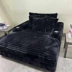 2 Colors Available. BLACK AND GREY. CHAISE LOUNGE IN FUR LIKE CORDUROY 