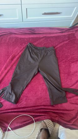Brown Cropped Leggings with Tie Detail
