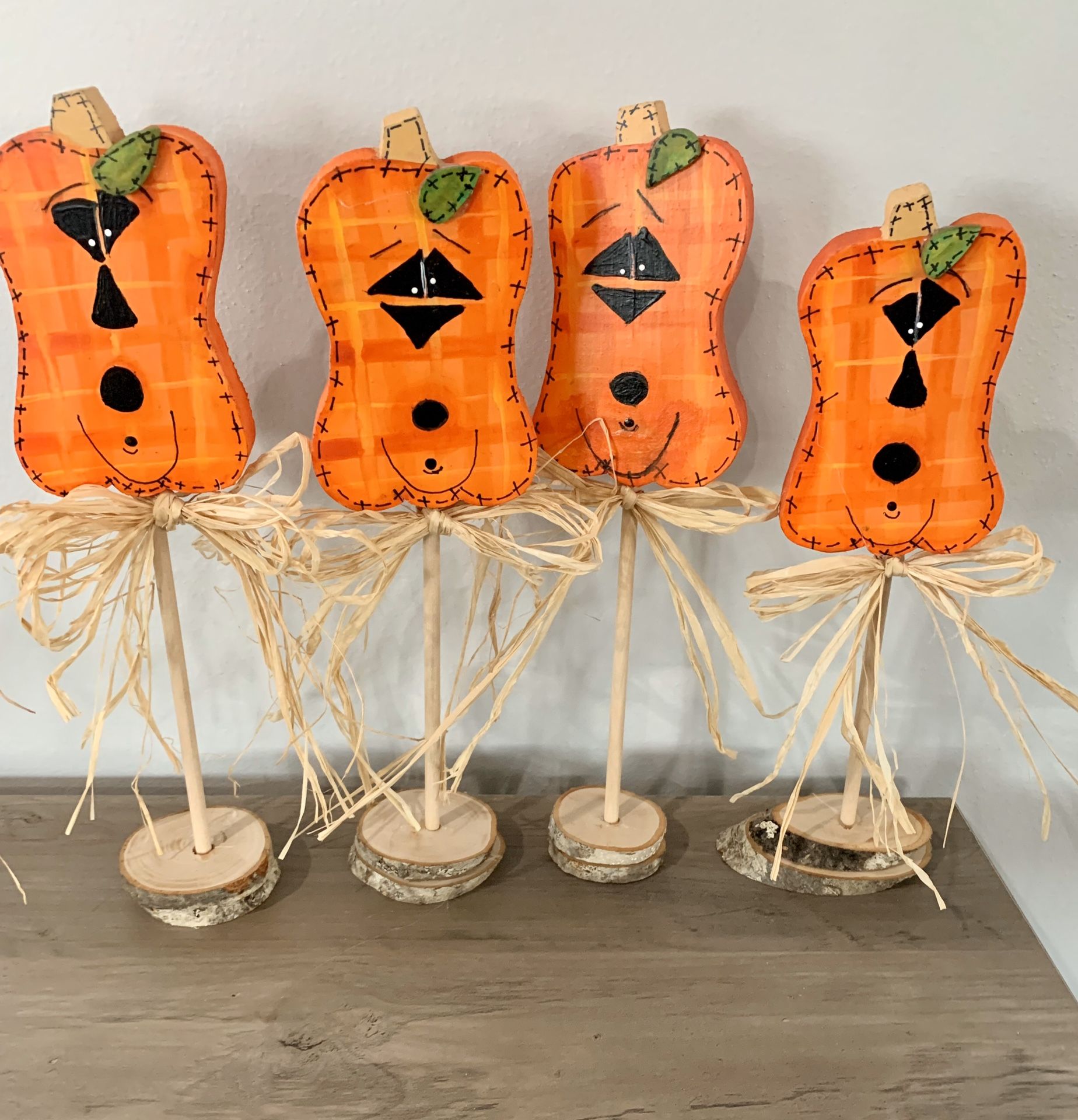 Pumpkin Perch decorations