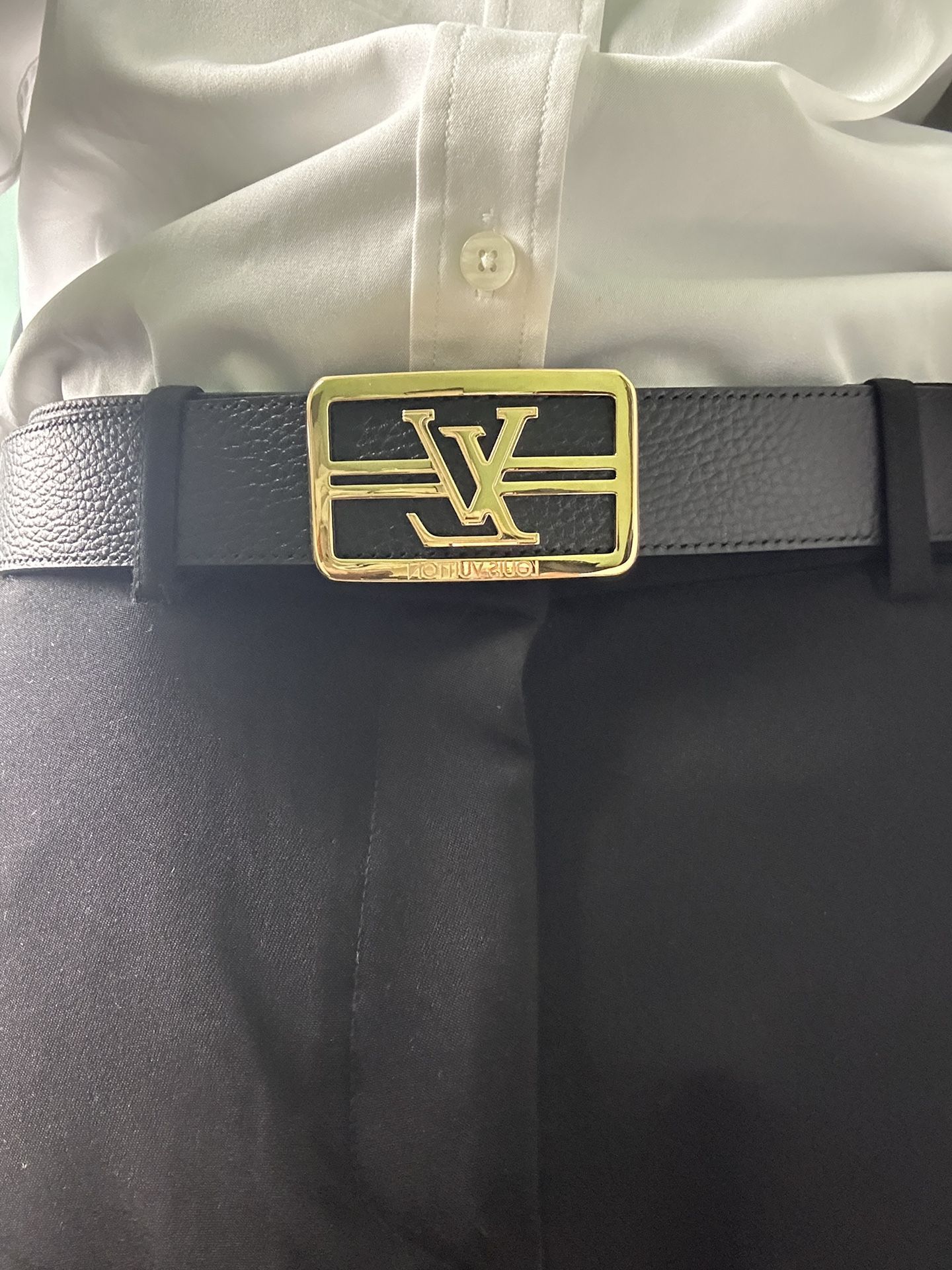 Louis Vuitton Black Leathered Belt Golden Buckle