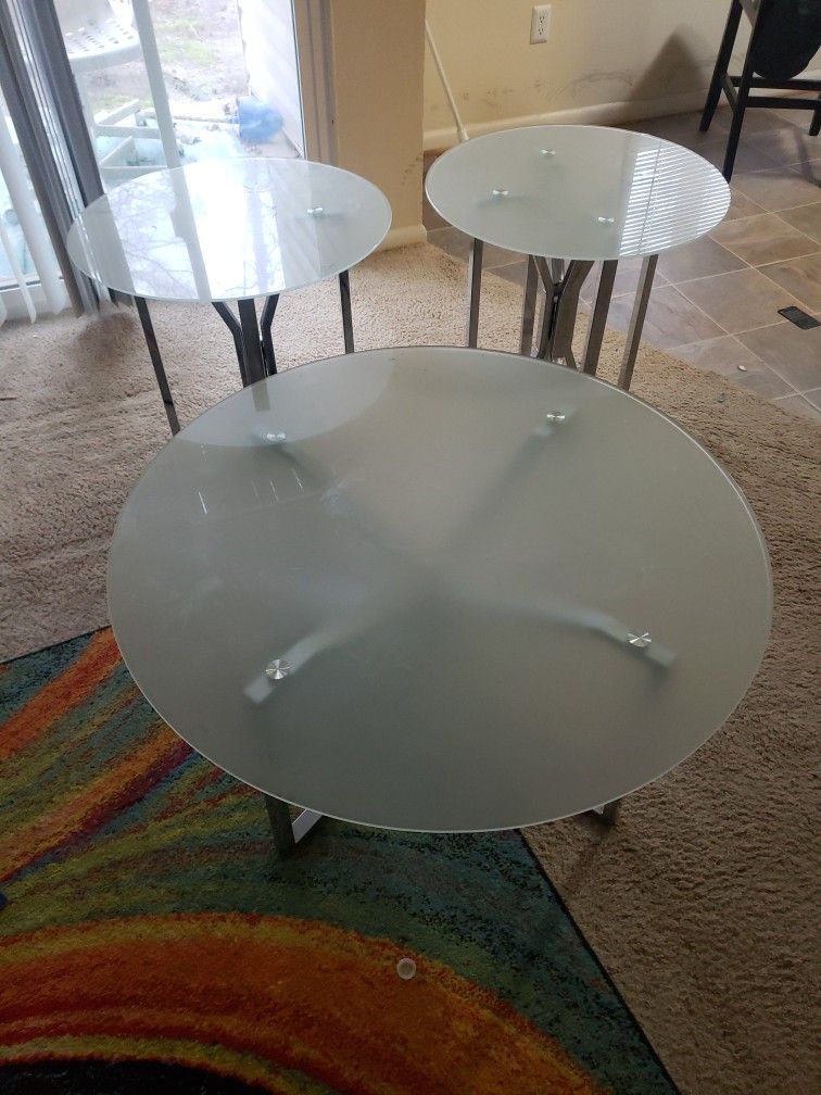 Frosted Glass Living Room End Table Set. MUST GO! WONT LAST LONG!!