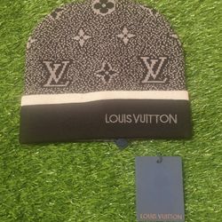 Louis Vuitton (LV) Beanie