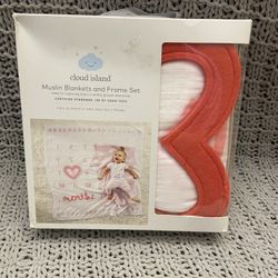 Brand New Cloud Island Muslin Blanket And Frame Set