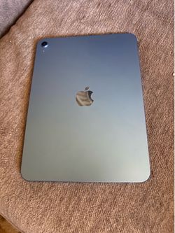 Apple iPad 11-inch: A16 chip, 11-inch Model, Liquid Retina Display, 128GB, Wi-Fi 6, 12MP Front/12MP
