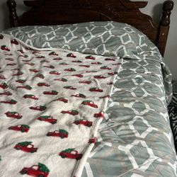 Queen Bedroom Set