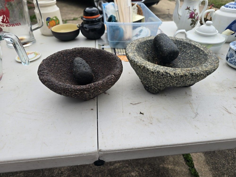 Pair If Vintage Mixing Bowls