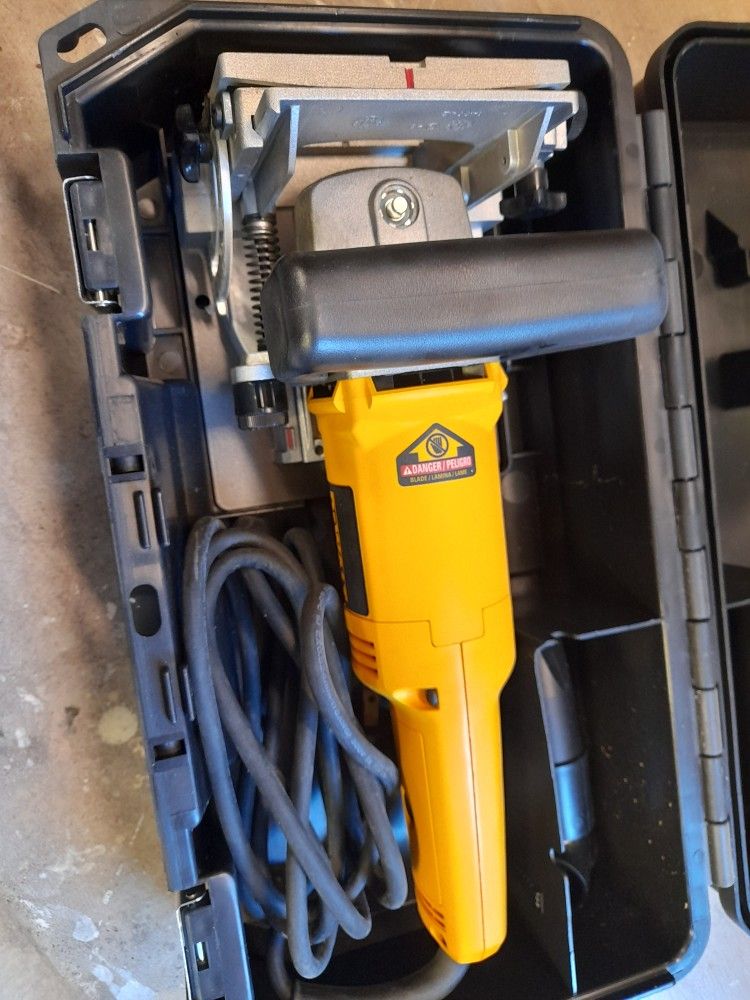 dewalt biscuit joiner NEW with biscuits for Sale in Chandler, AZ OfferUp