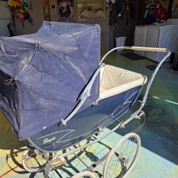 Antique Vintage Royal Baby Carrier