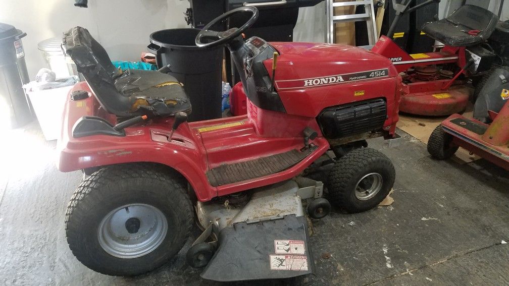 Honda 4514 best sale riding mower value