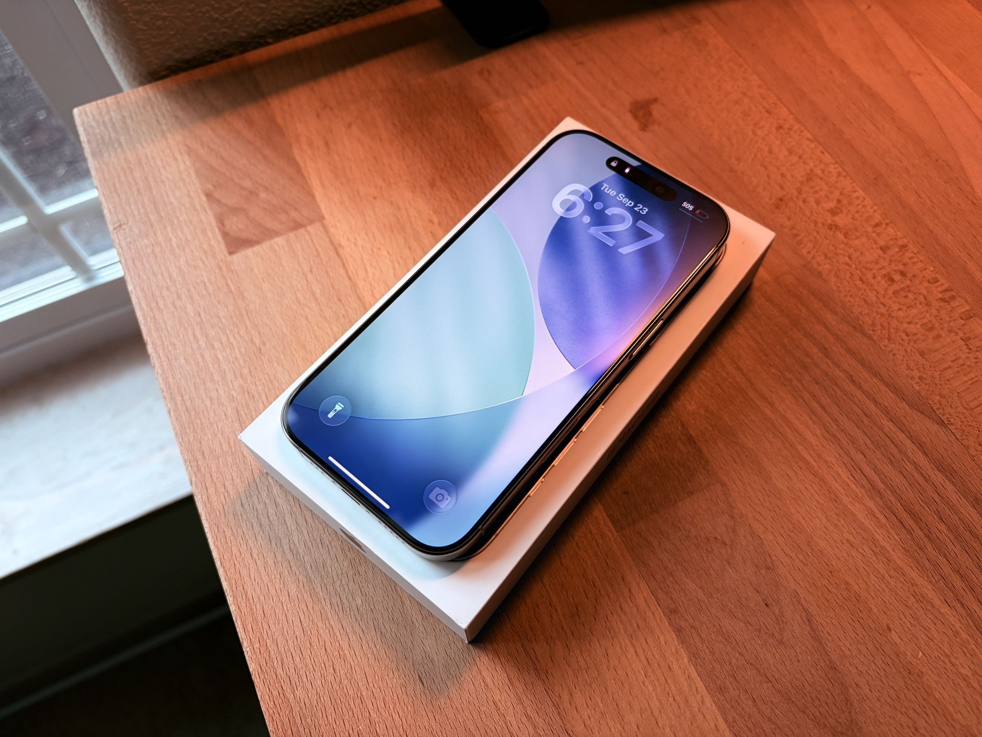 Apple iPhone 16 Pro - Natural Titanium 256 GB