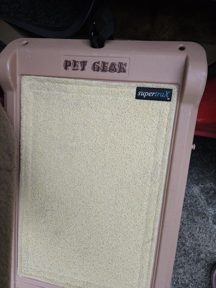 16"x42" ♡《Pet Gear ♡ Short Bi-Fold Pet Ramp W/ SupertraX》♡
