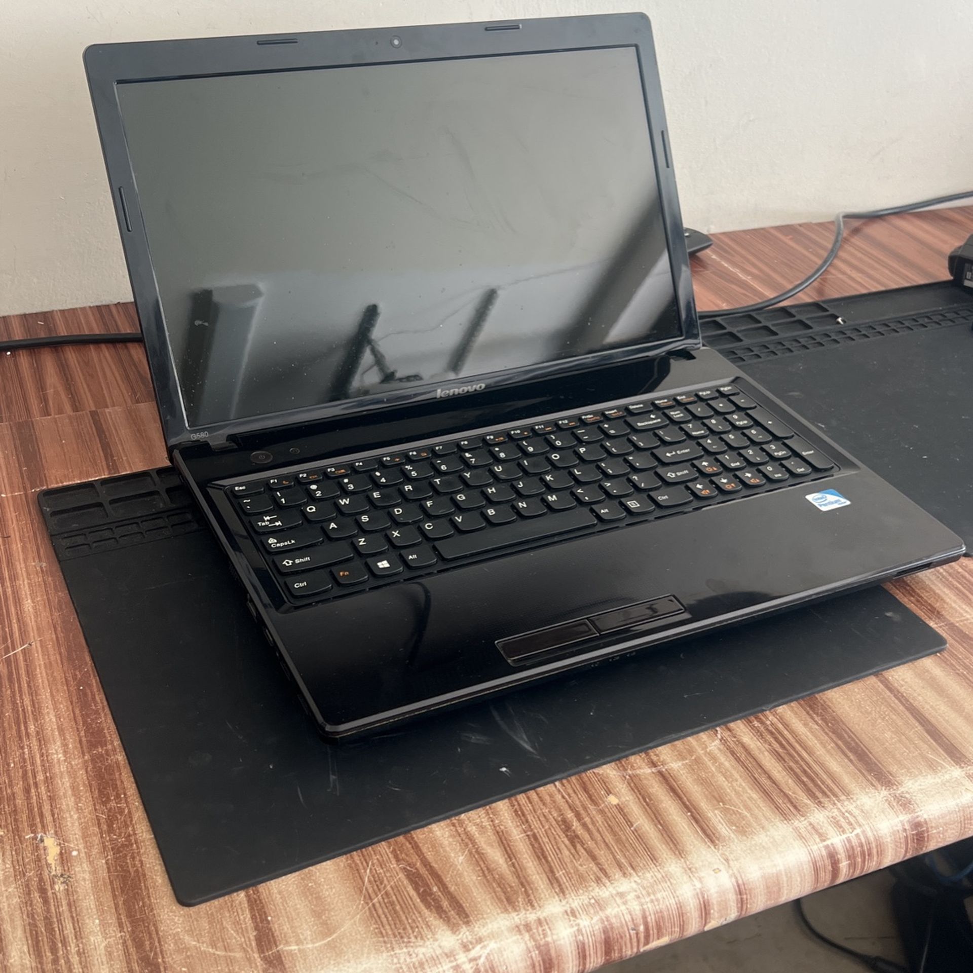 Lenovo G580 laptop for parts or repairs. Read below! 👇