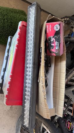 Truck light bar