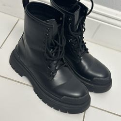 Womens Forever 21 Combat Boots Size 6