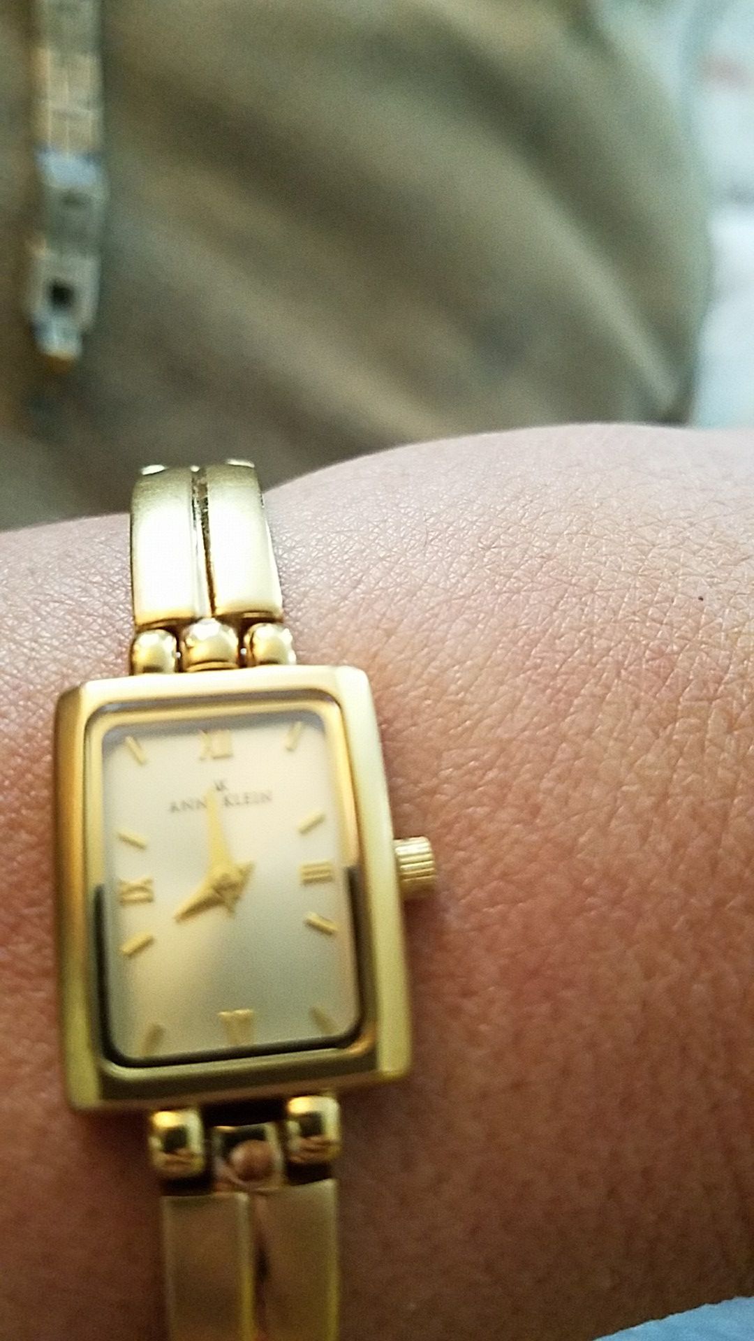 Anne Klein gold tone ladies watch replaced battery