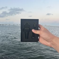 Mamba Divot Tool