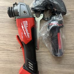 Milwaukee M18 FUEL 18V Lithium-Ion Brushless Cordless 4-1/2 in./5 in. Grinder w/Paddle Switch (Tool-Only