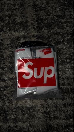 Supreme x Hanes Cushion Crew Socks 4-Pack
