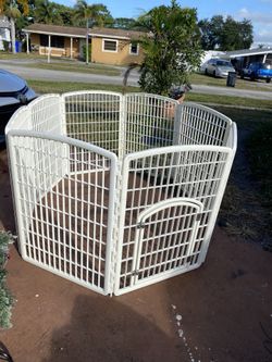 8Panel 25/34"H Plastic Pet Playpen with Door