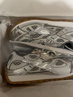 “SEND BEST OFFER”Bottega Veneta Orbit Sneaker Silver Size 43 With Boxes ,Tags,Bags
