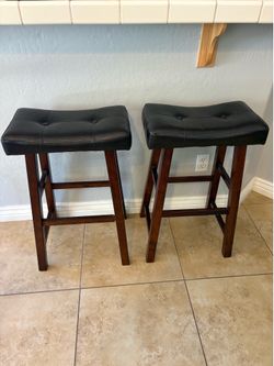 Saddle stools