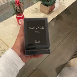 Sauvage Dior elixir cologne