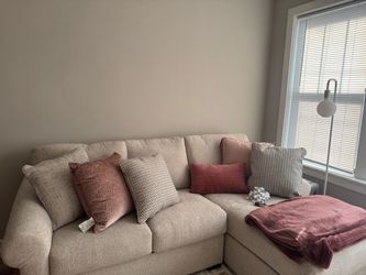 3 seater sofa with right arm chaise