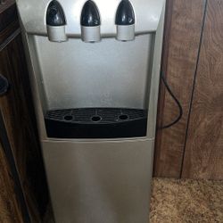 Hot And Cold Water Dispenser 