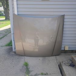 2004 Grand Marquis Hood for sale