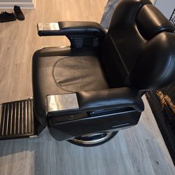New Barber Chair 