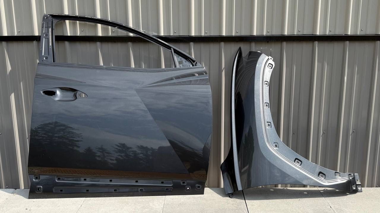 HYUNDAI TUCSON GRAY FRONT RIGHT DOOR + FENDER PASSANGER SIDE ORIGINAL 2022 2023 2024 2025