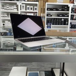 Pre-Owned 13" 2020 MacBook Air 16GB/256GB